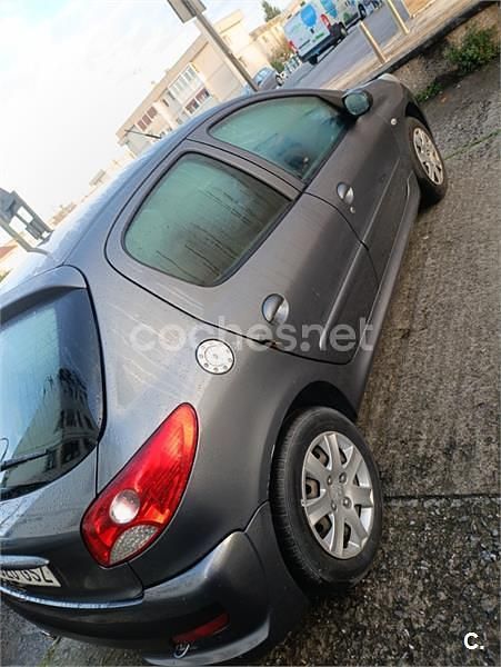 Usado Peugeot 206+ 75 CV (55 kW) 2010 Gris / plata Utilitario