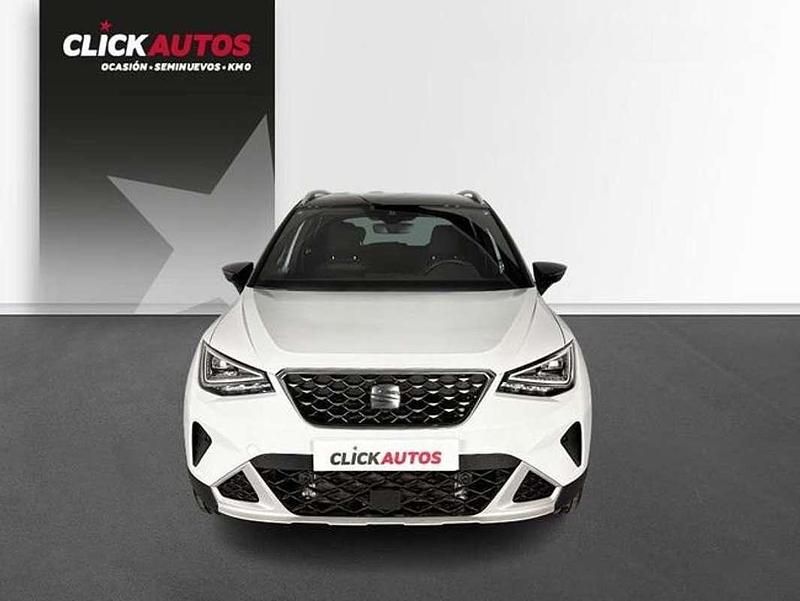 Usado Seat Arona Xperience 110 CV (80 kW) 2023 Blanco SUV