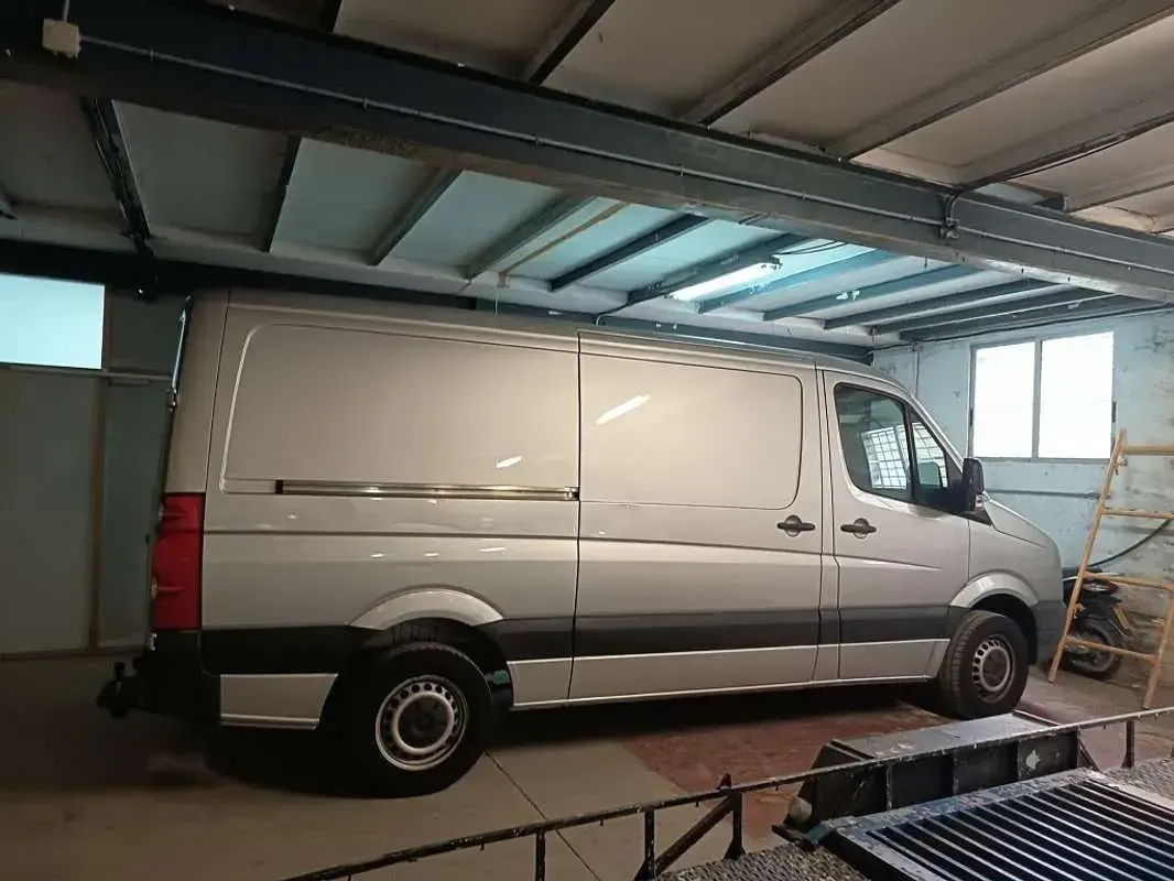 Usado VW Crafter Pro 109 CV (80 kW) 2013 Gris Van
