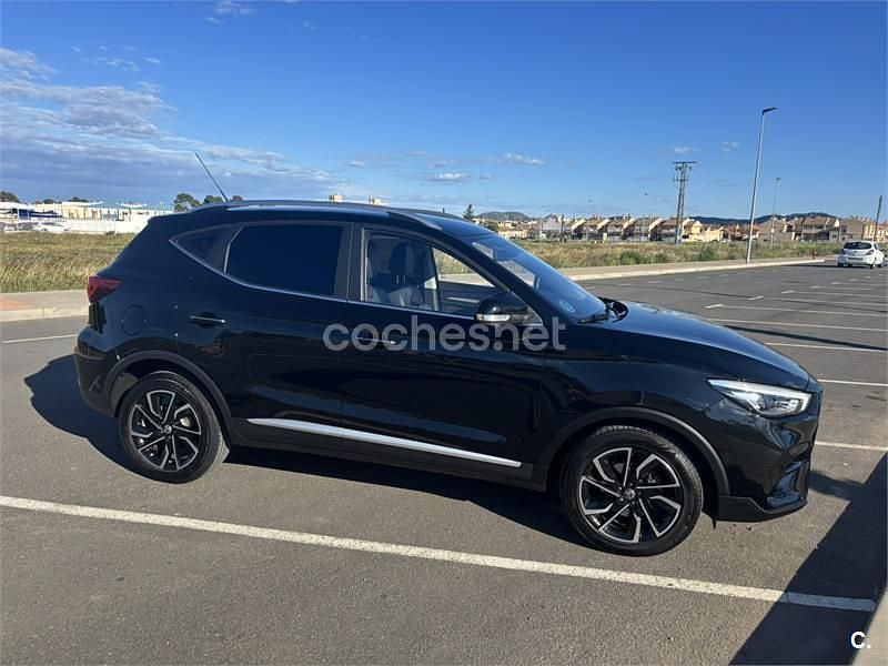 Usado MG ZS Luxury 106 CV (77 kW) 2024 Negro SUV