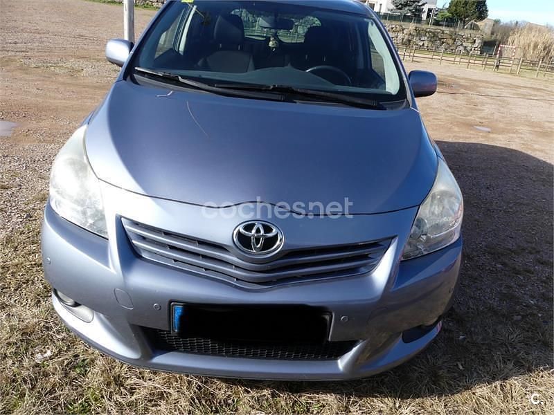 Usado Toyota Verso Active 126 CV (92 kW) 2010 Azul Monovolumen