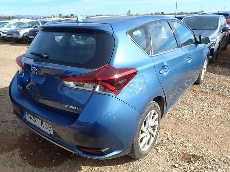 Usado Toyota Auris Hybrid Business Edition 136 CV (100 kW) 2018 Azul Berlina