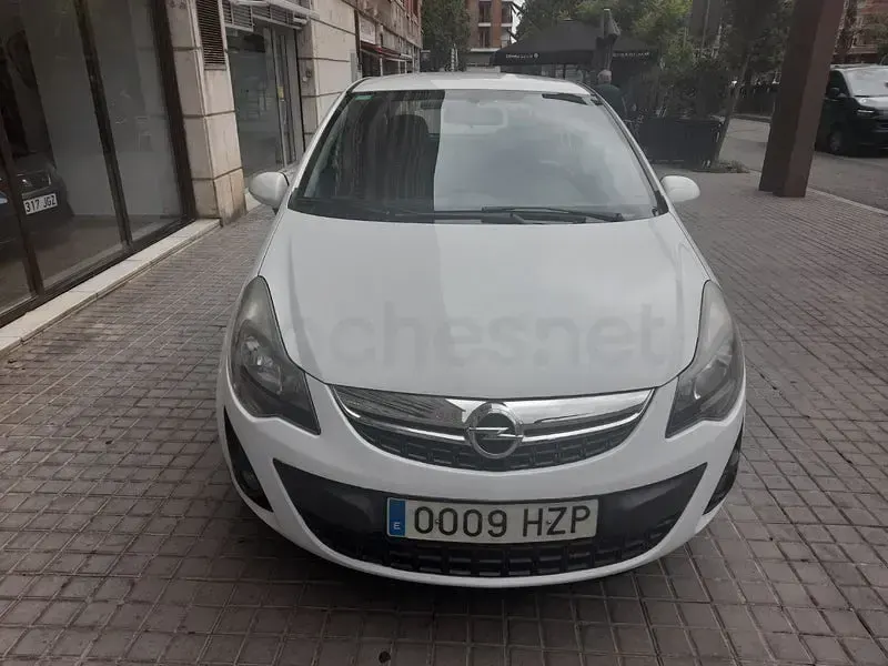 Usado Opel Corsa Color Edition 100 CV (73 kW) 2014 Blanco Utilitario