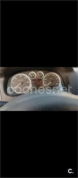 Gris / plata Usado 2003 Peugeot 307 Berlina | 1800 € (Buen precio) - Imagen 1/4