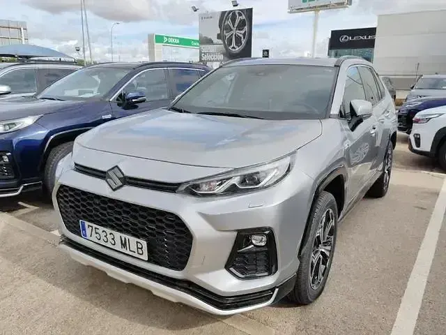 Usado Suzuki Across 306 CV (225 kW) 2023 Gris / plata SUV