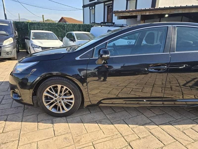 Usado Toyota Avensis Advance 143 CV (105 kW) 2018 Negro Berlina