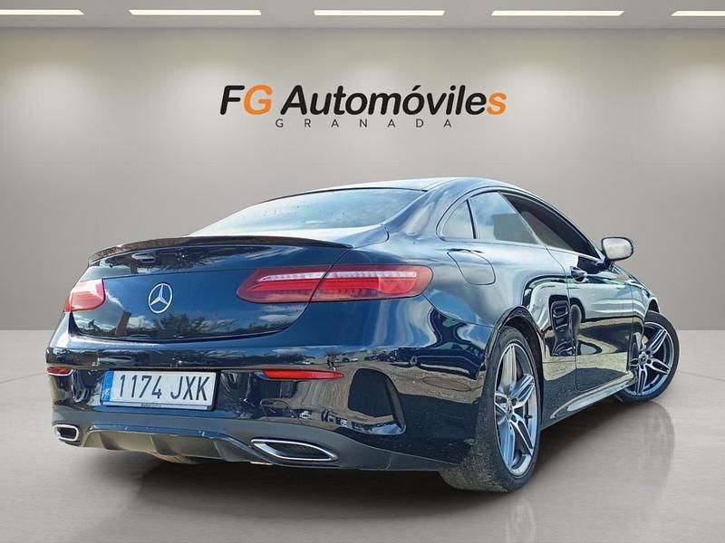 Usado Mercedes E220 194 CV (142 kW) 2017 Azul Coupe