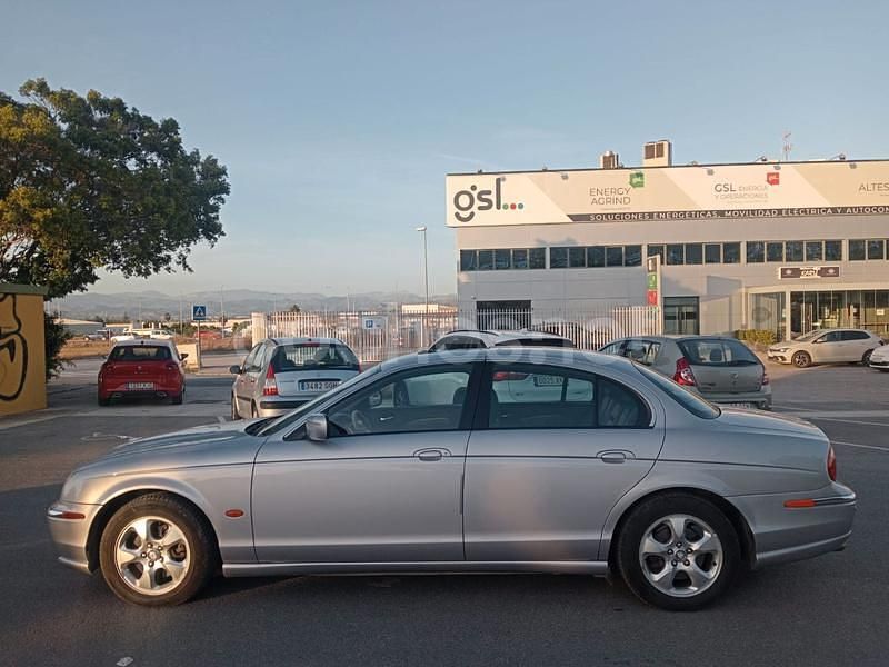 Usado Jaguar S-Type Executive 238 CV (175 kW) 2002 Gris / plata Berlina