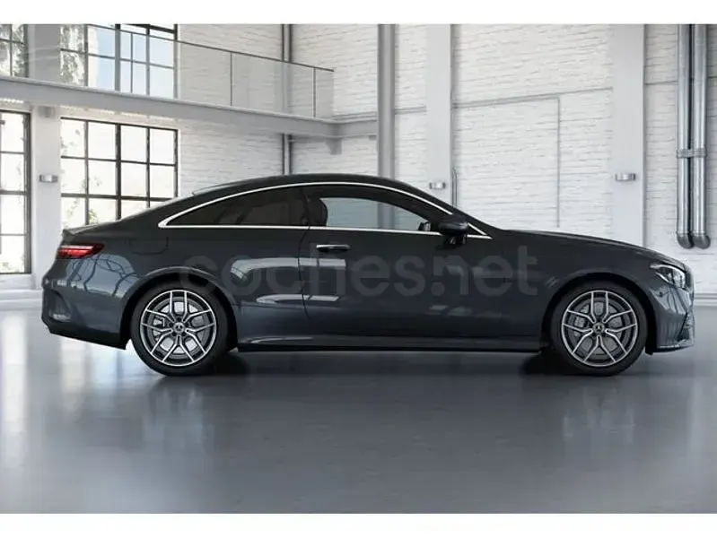 Usado Mercedes E350 299 CV (219 kW) 2022 Gris Coupe
