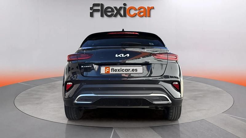 Usado Kia XCeed 120 CV (88 kW) 2023 Negro SUV