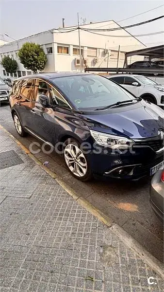 Usado Renault Grand Scénic IV Zen 120 CV (88 kW) 2020 Azul Monovolumen