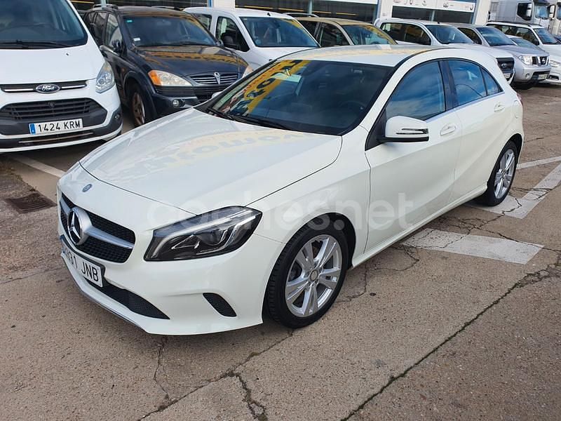 Blanco Usado 2016 Mercedes A200 Urban Berlina | 18.900 € (Precio justo) - Imagen 1/4