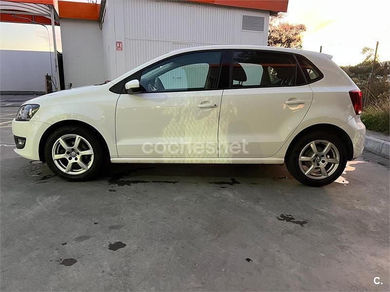 Blanco Usado 2011 VW Polo Advance Berlina | 6450 € (Precio justo) - Imagen 1/4