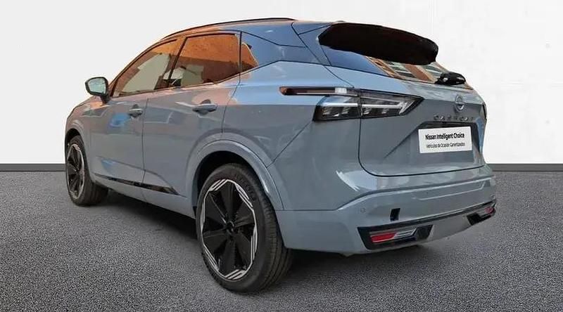 Usado Nissan Qashqai 140 CV (102 kW) 2024 Katana grey con techo midnight SUV
