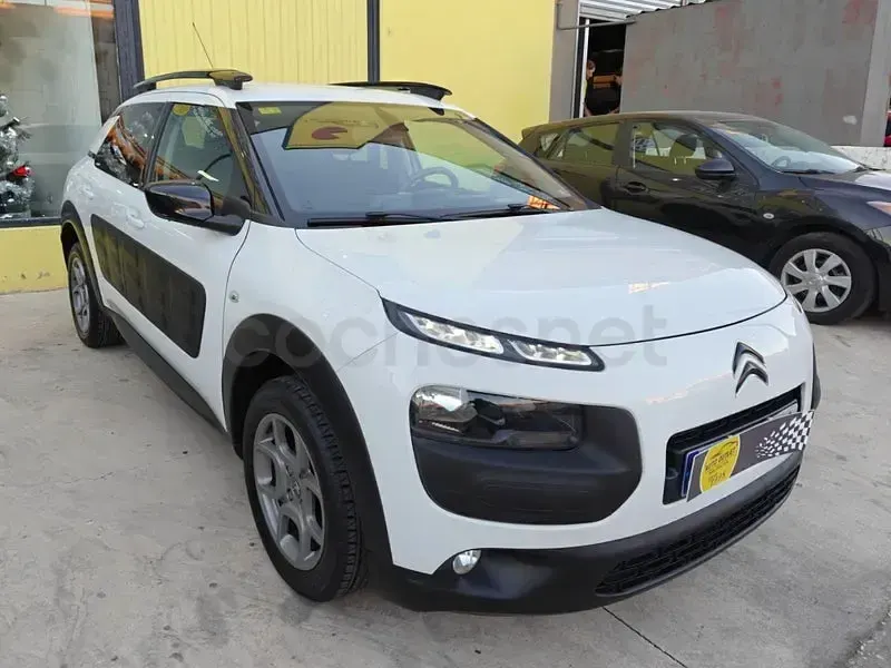 Usado Citroën C4 Shine 100 CV (73 kW) 2016 Blanco Berlina
