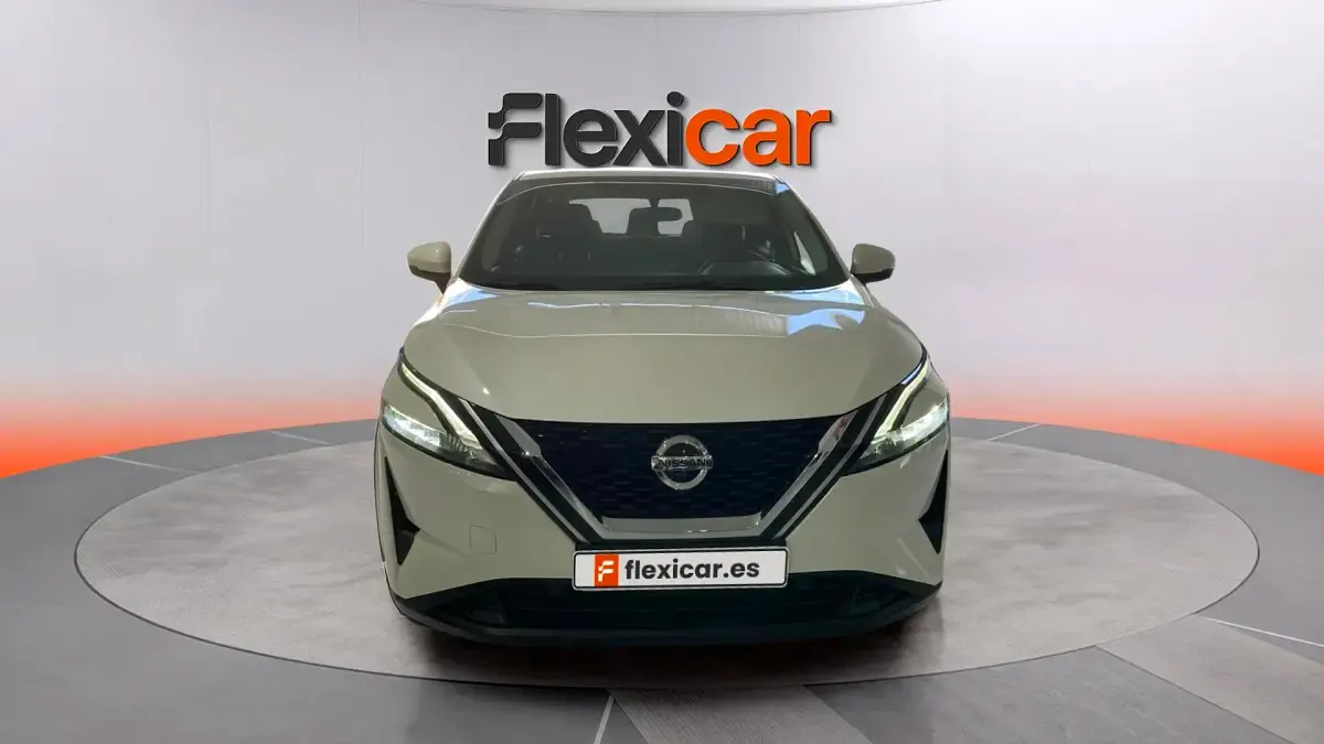 Usado Nissan Qashqai Acenta 158 CV (116 kW) 2021 Blanco SUV