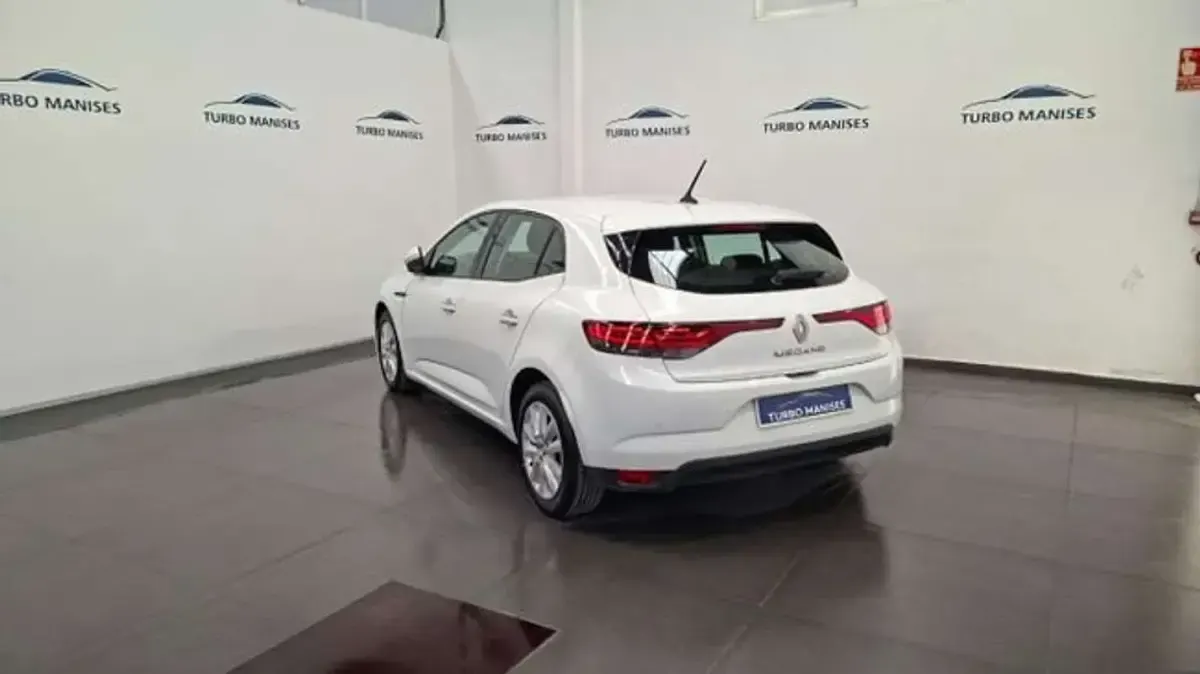 Usado Renault Mégane Intens 116 CV (85 kW) 2023 Blanco Utilitario
