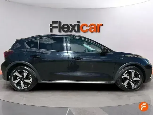 Usado Ford Focus Active 155 CV (114 kW) 2024 Negro Berlina
