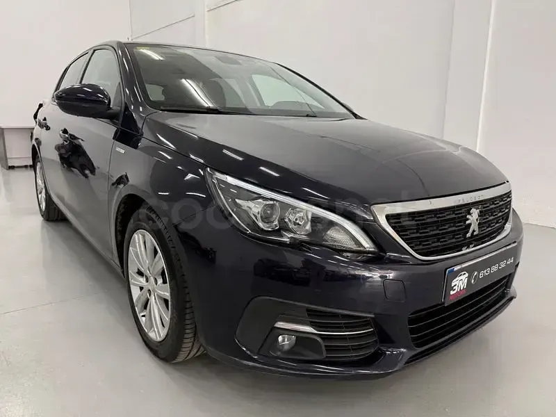 Usado Peugeot 308 Style 130 CV (95 kW) 2018 Azul Berlina