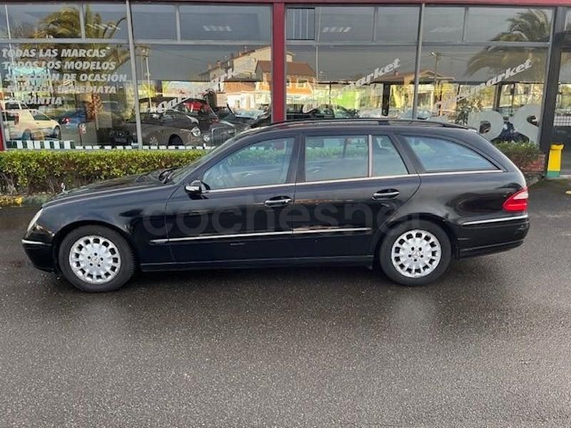 Käytetty Mercedes E320 Elegance 204 HP (150 kW) 2003 Musta Farmari