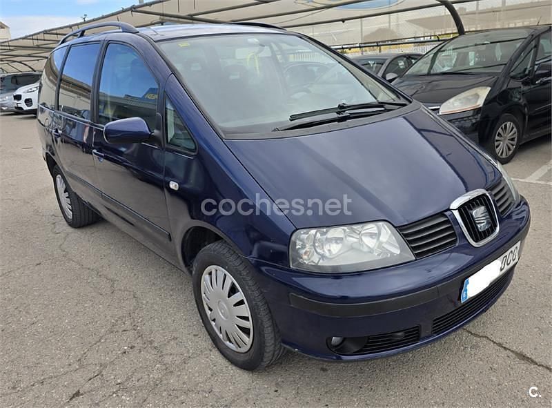 Usado Seat Alhambra 130 CV (95 kW) 2004 Azul Monovolumen