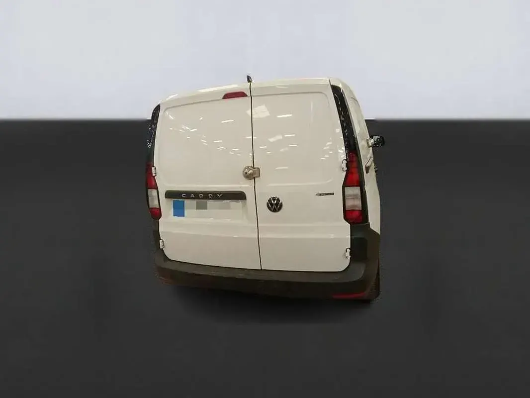 Usado VW Caddy 122 CV (89 kW) 2022 Blanco Monovolumen