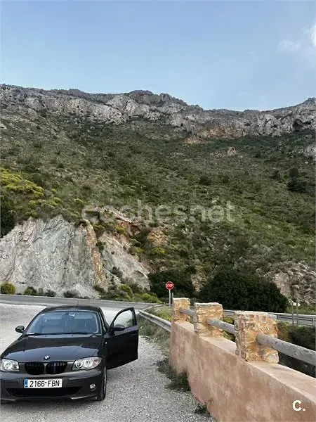 Usado BMW 118 122 CV (89 kW) 2006 Gris / plata Utilitario