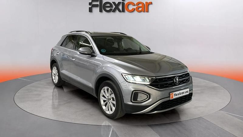 Usado VW T-Roc Life 116 CV (85 kW) 2022 Gris SUV