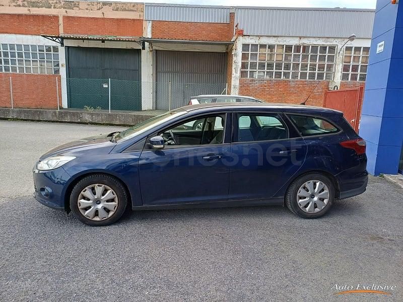 Usado Ford Focus Trend 115 CV (84 kW) 2012 Azul Familiar