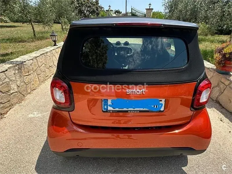Usado Smart ForTwo Cabrio 90 CV (66 kW) 2019 Rojo Descapotable