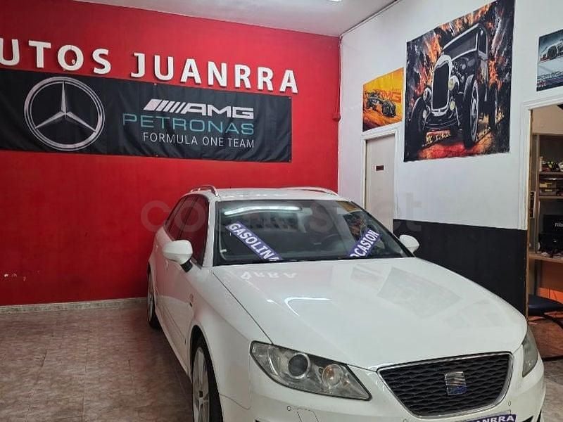 Usado Seat Exeo Sport 210 CV (154 kW) 2012 Blanco Familiar