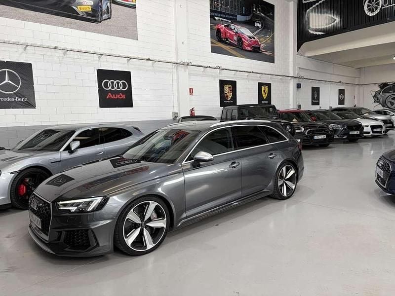 Usado Audi RS4 Ambiente 450 CV (330 kW) 2018 Gris Familiar