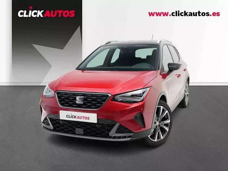 Rojo Usado 2025 Seat Arona FR SUV | 22.200 € (Un poco caro) - Imagen 1/4