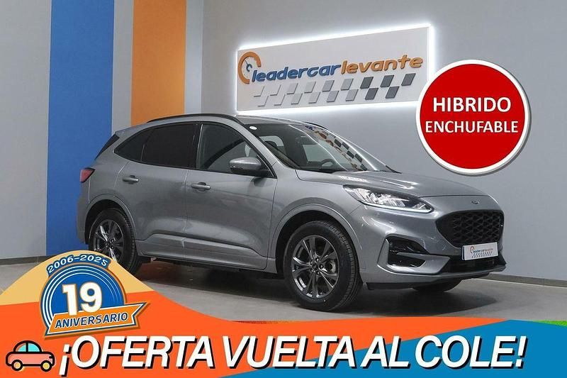 Gris Usado 2022 Ford Kuga ST-Line SUV | 19.900 € (Precio justo) - Imagen 1/4