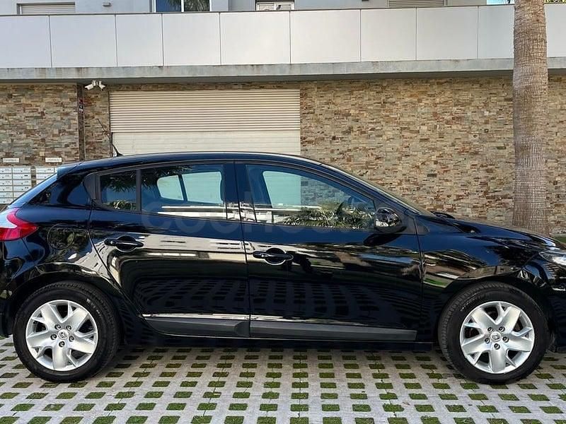 Usado Renault Mégane 90 CV (66 kW) 2012 Negro Berlina