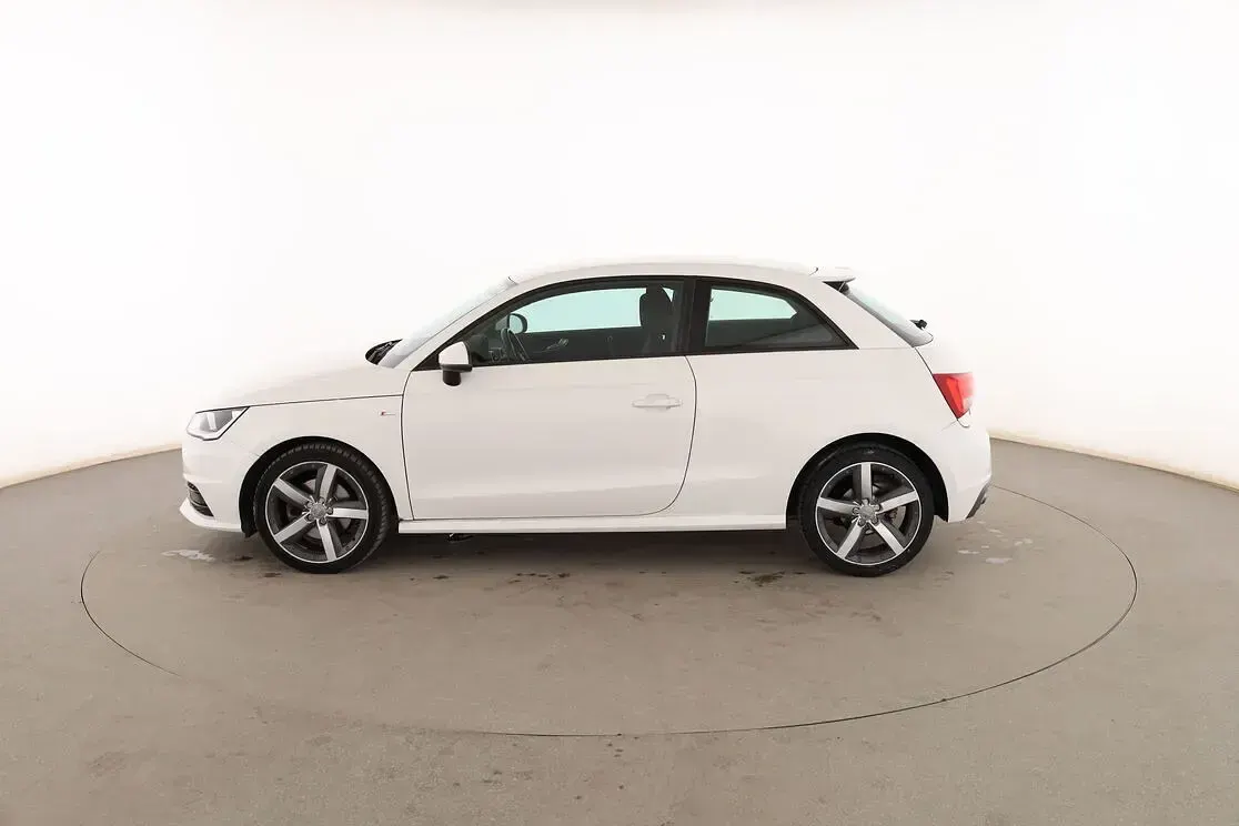 Usado Audi A1 Attraction 125 CV (91 kW) 2017 Blanco Utilitario