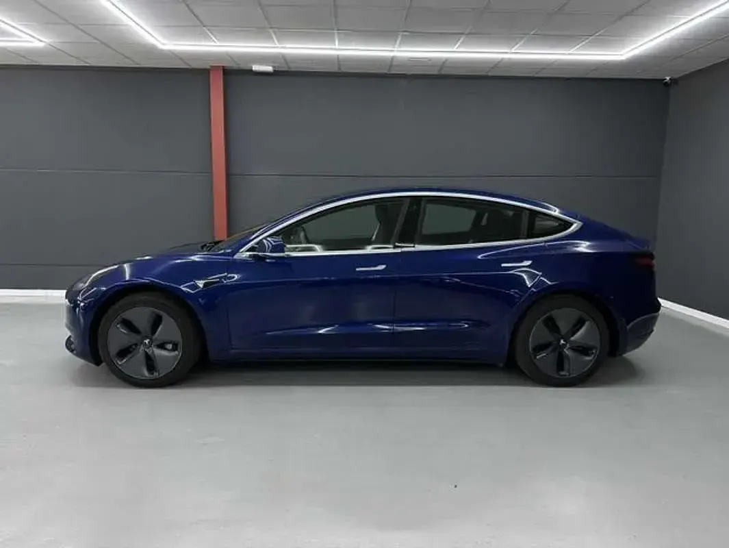 Usado Tesla Model 3 Standard Range Plus 205 kW (280 CV) 2020 Azul Berlina