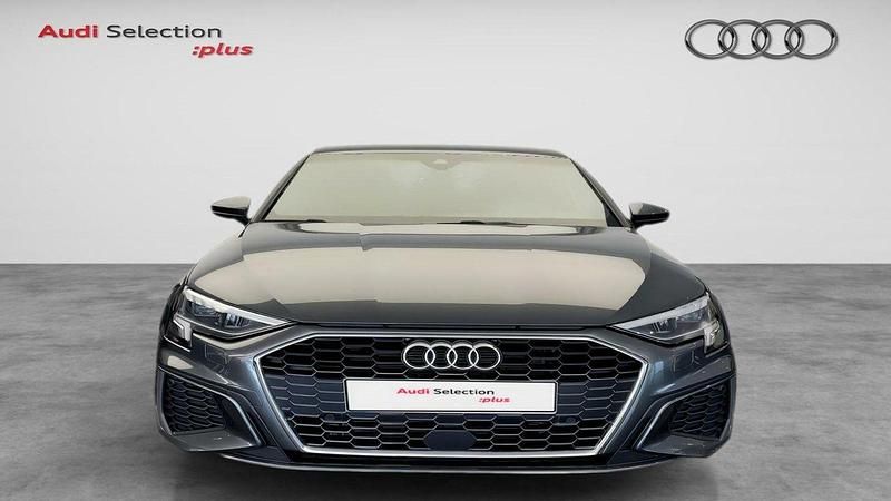 Usado Audi A3 S-Line 116 CV (85 kW) 2023 Gris Berlina