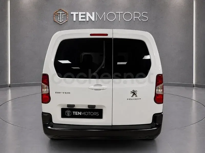 Usado Peugeot Rifter Active 130 CV (95 kW) 2020 Blanco Monovolumen