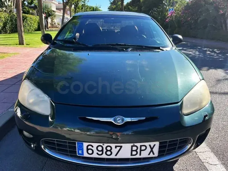 Usado Chrysler Sebring 202 CV (148 kW) 2001 Verde Berlina