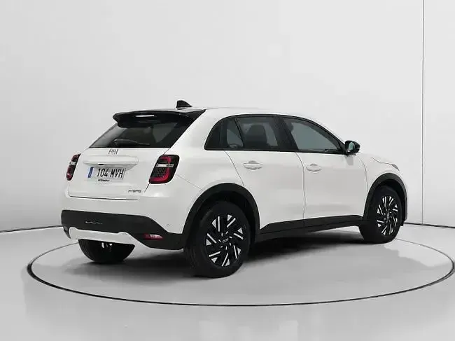 Usado Fiat 600 100 CV (73 kW) 2024 Blanco SUV