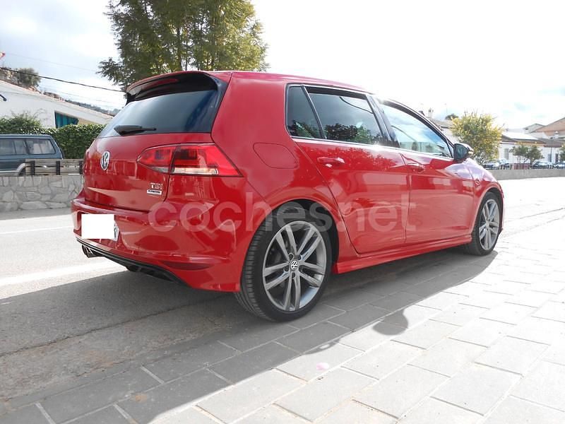 Usado VW Golf VII Sportline 150 CV (110 kW) 2015 Rojo Berlina