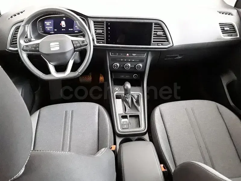 Usado Seat Ateca Style 150 CV (110 kW) 2024 Gris / plata SUV