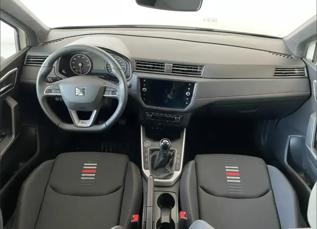 Usado Seat Arona FR 90 CV (66 kW) 2020 Blanco SUV
