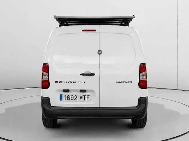 Usado Peugeot Partner 102 CV (75 kW) 2024 Blanco Monovolumen