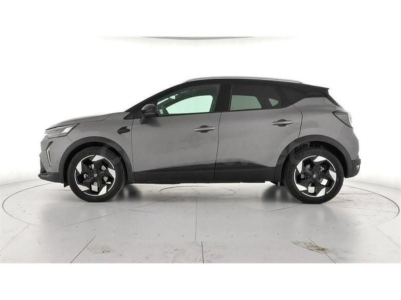 Usado Renault Captur Techno 100 CV (73 kW) 2025 Gris / plata SUV