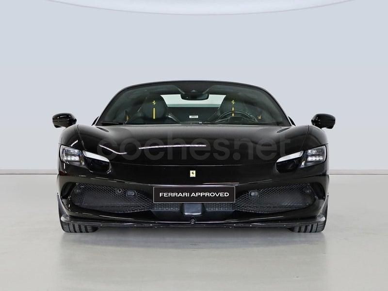 Usado Ferrari 296 830 CV (610 kW) 2025 Negro Coupe