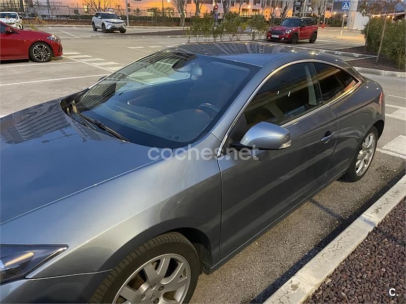 Usado Renault Laguna Coupé 150 CV (110 kW) 2010 Azul Coupe