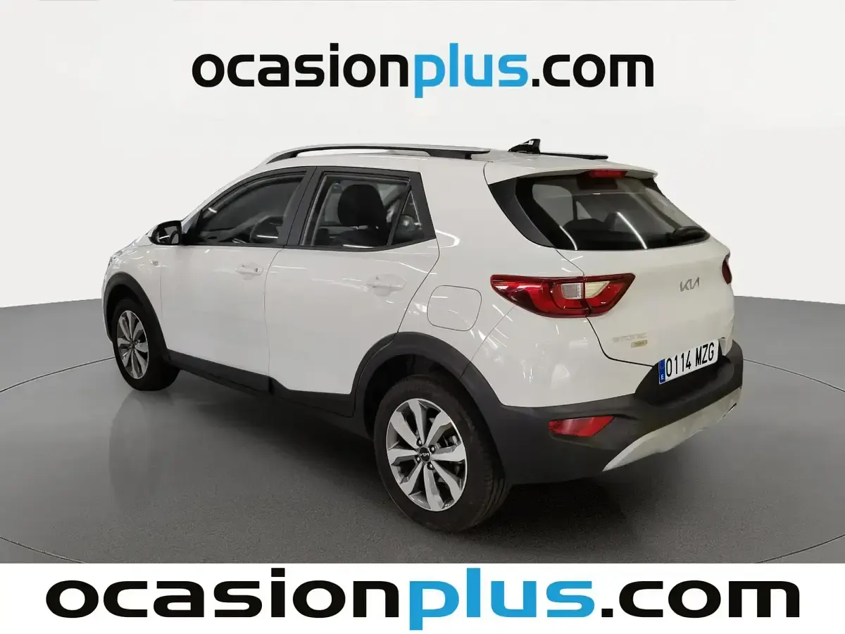 Usado Kia Stonic 100 CV (73 kW) 2025 Blanco SUV