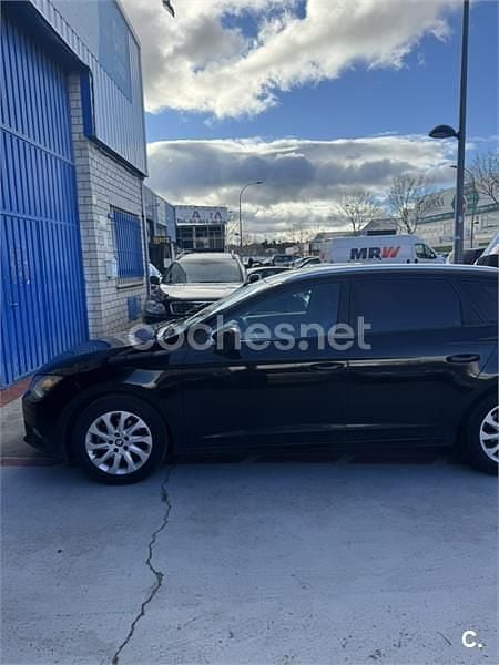 Usado Seat Leon ST Style 115 CV (84 kW) 2017 Negro Familiar